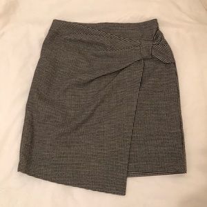 Club Monaco tweed skirt